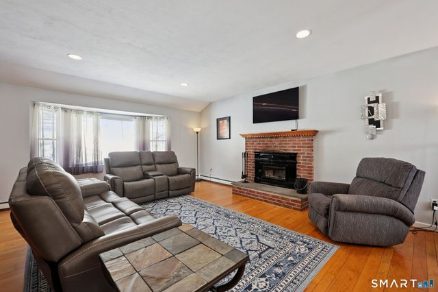 36 Bigelow Road, New Fairfield, CT 06812