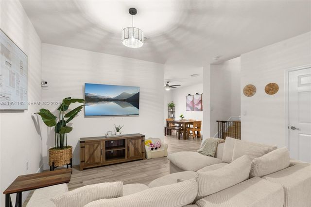 11429 SW 253rd St, Homestead, FL 33032