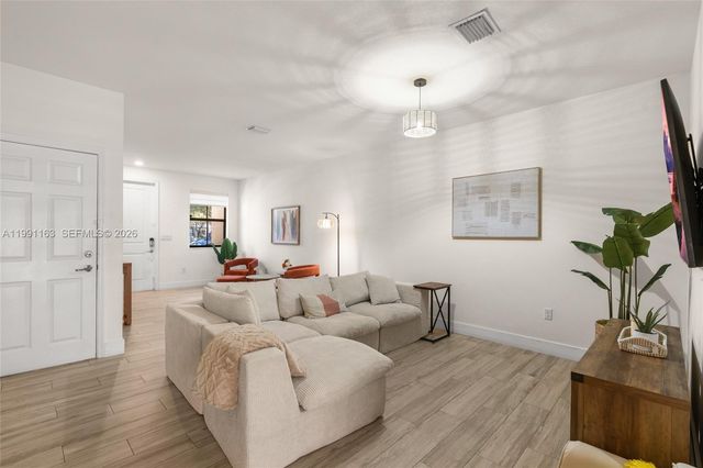 11429 SW 253rd St, Homestead, FL 33032