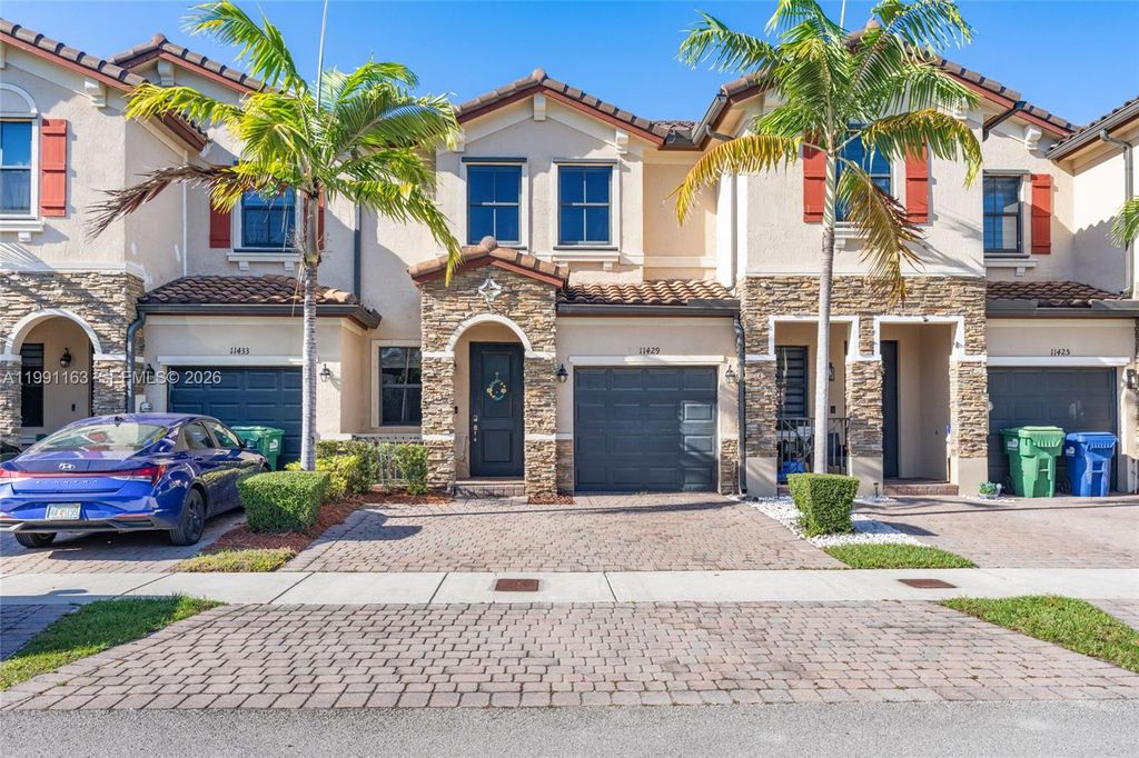 11429 SW 253rd St, Homestead, FL 33032
