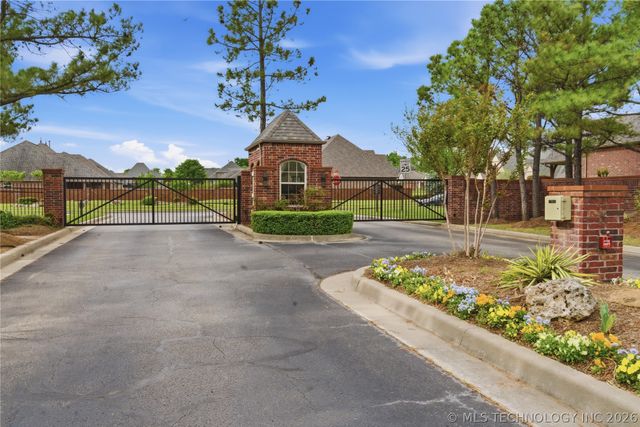 11202 S Madison Street, Jenks, OK 74037
