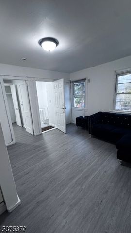 78 Pearl St, Paterson City, NJ 07501