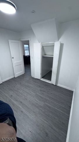 78 Pearl St, Paterson City, NJ 07501