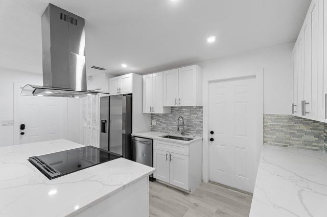 425 Greenbriar Drive, Lake Park, FL 33403