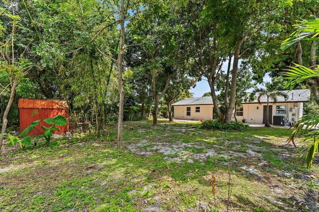 425 Greenbriar Drive, Lake Park, FL 33403