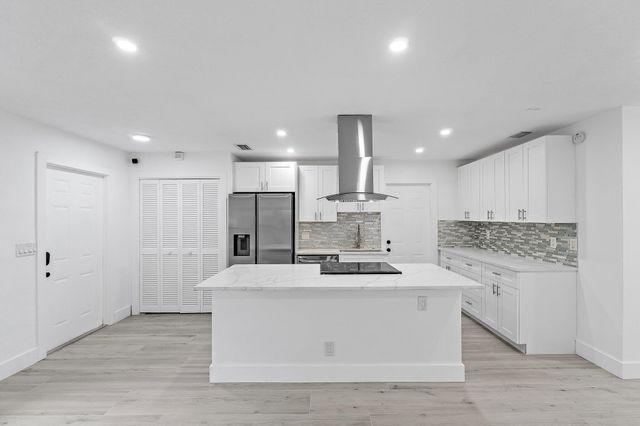 425 Greenbriar Drive, Lake Park, FL 33403