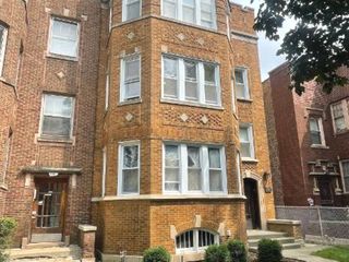 7743 S East End Avenue 3, Chicago, IL 60649