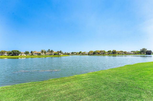 29 Swallow Drive, Boynton Beach, FL 33436