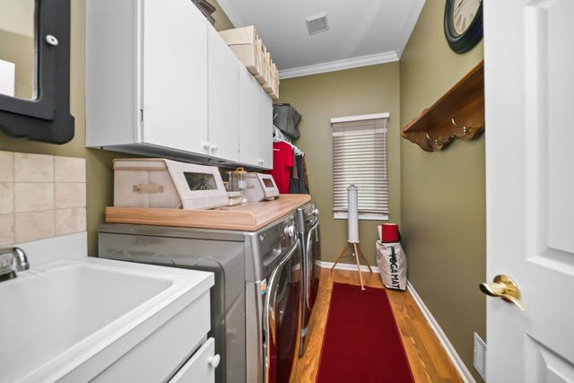 25842 Arcadia Drive, Novi, MI 48374