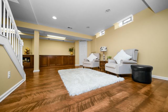 25842 Arcadia Drive, Novi, MI 48374