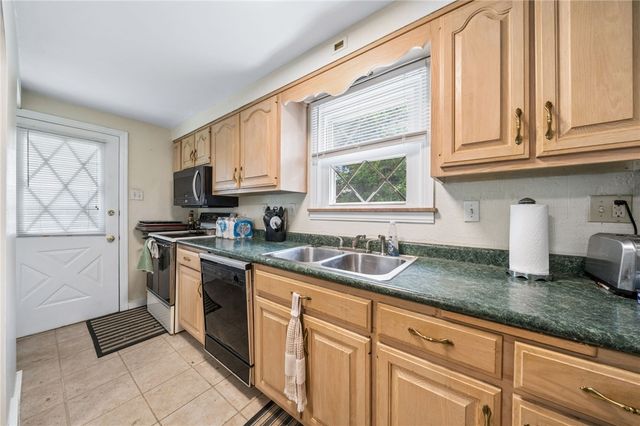 128 N Atlantic Ave, Cheswick, PA 15024