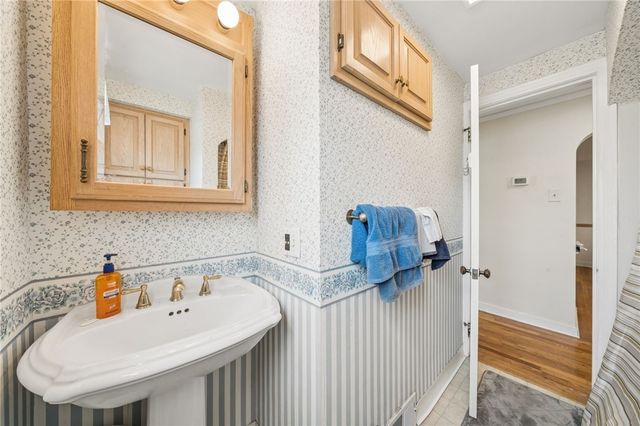 128 N Atlantic Ave, Cheswick, PA 15024