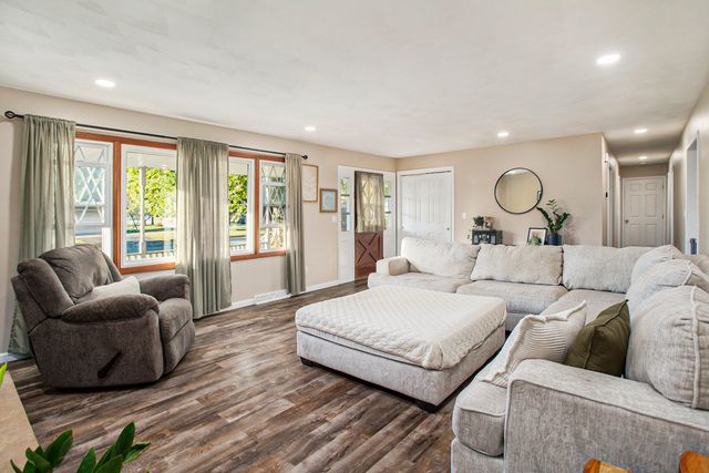 234 Lyn Brook Drive, Girard Twp, MI 49036