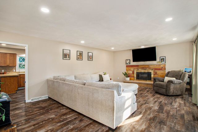 234 Lyn Brook Drive, Girard Twp, MI 49036