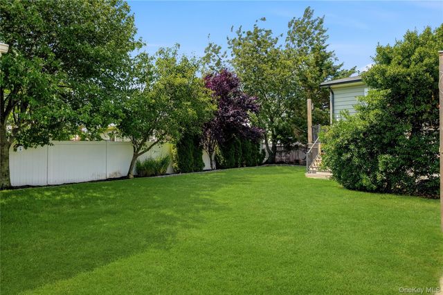 2540 Riverside Avenue, Seaford, NY 11783