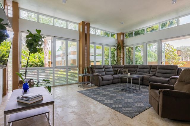 8 YAGUEZ | ESTANCIAS DEL RÍO, Aguas Buenas, PR 00703