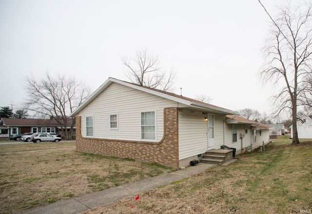 912 N Main Street, Bicknell, IN 47512