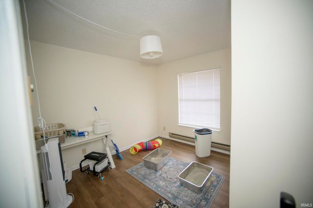 912 N Main Street, Bicknell, IN 47512