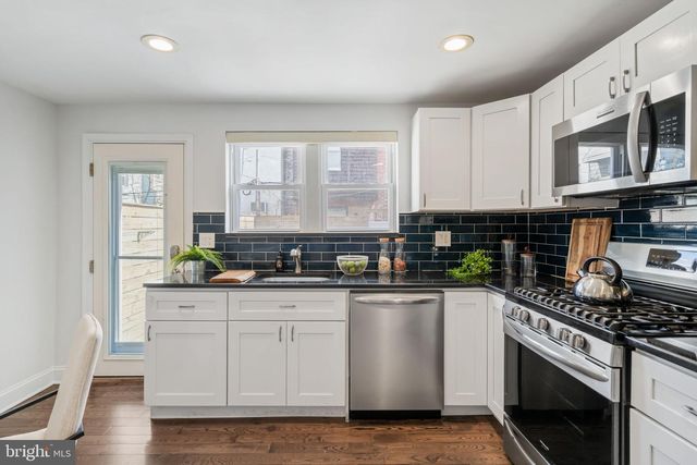 1911 S 11TH ST, Philadelphia, PA 19148