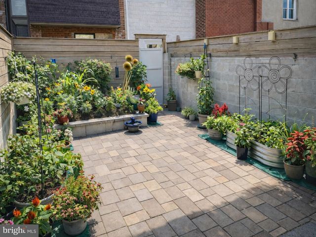 1911 S 11TH ST, Philadelphia, PA 19148