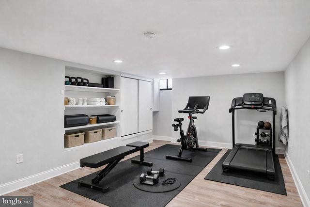 1911 S 11TH ST, Philadelphia, PA 19148