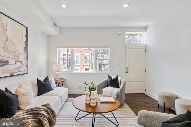 1911 S 11TH ST, Philadelphia, PA 19148