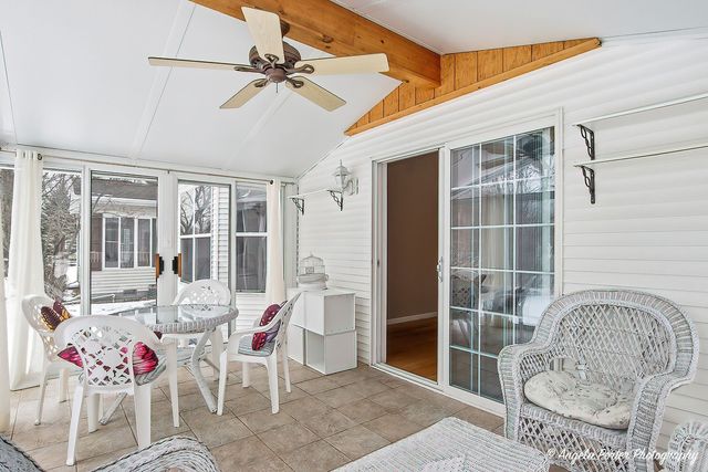 54 Rocking Horse Lane, Grayslake, IL 60030