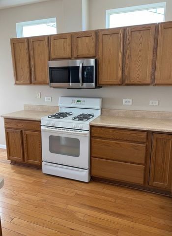 54 Rocking Horse Lane, Grayslake, IL 60030