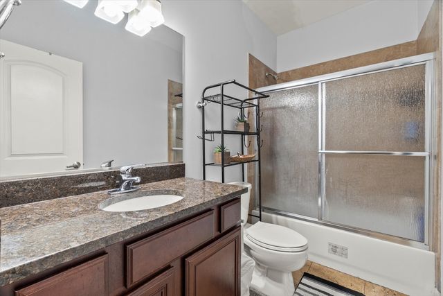 6414 N Hoyne Avenue 3W, Chicago, IL 60645