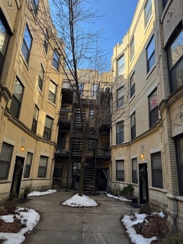 6414 N Hoyne Avenue 3W, Chicago, IL 60645