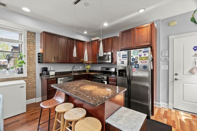 6414 N Hoyne Avenue 3W, Chicago, IL 60645