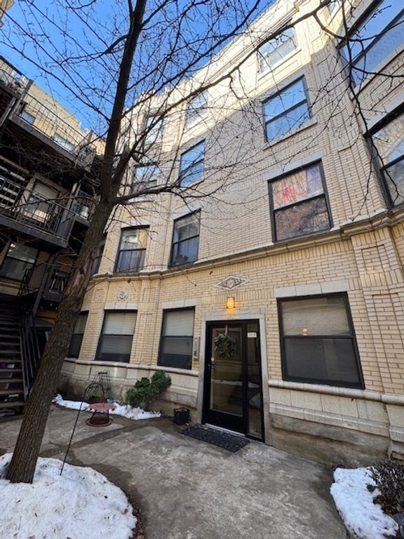 6414 N Hoyne Avenue 3W, Chicago, IL 60645