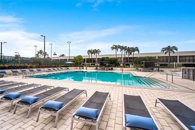 1925 Brickell Ave D1108, Miami, FL 33129