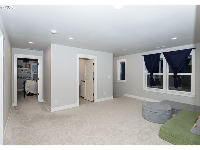 1551 ALSEA Dr, Eugene, OR 97408