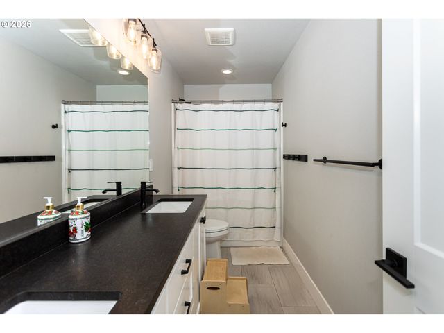 1551 ALSEA Dr, Eugene, OR 97408