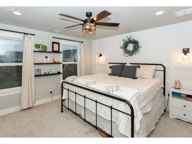 1551 ALSEA Dr, Eugene, OR 97408