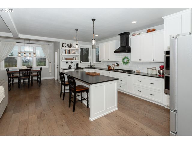 1551 ALSEA Dr, Eugene, OR 97408