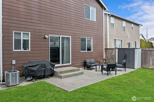 17621 74th Avenue Ct E, Puyallup, WA 98375