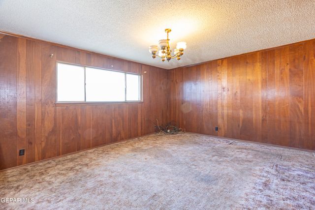 8811 MAGNETIC Drive, El Paso, TX 79904