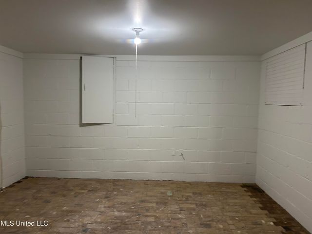 106 Sgt Prentiss Drive, Natchez, MS 39120