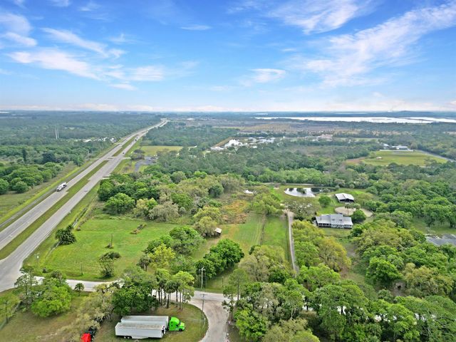 11275 Okeechobee Road, Fort Pierce, FL 34945
