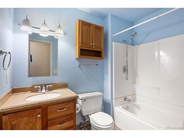 4557 S Laredo St, Aurora, CO 80015