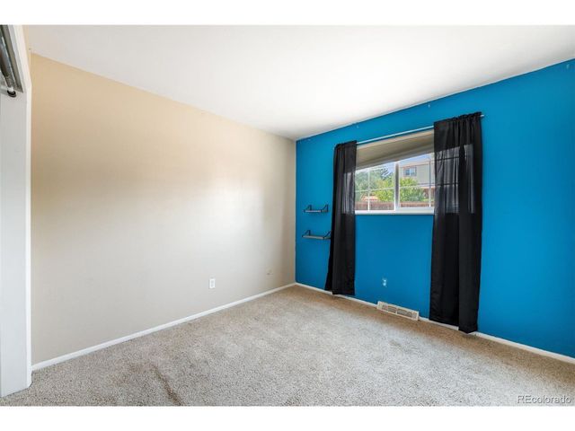 4557 S Laredo St, Aurora, CO 80015