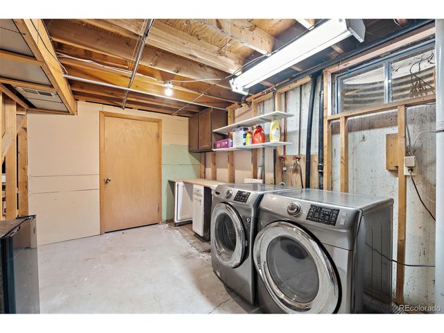 4557 S Laredo St, Aurora, CO 80015