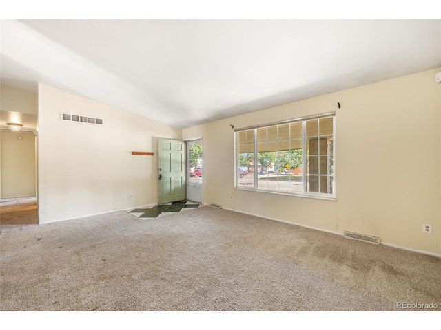 4557 S Laredo St, Aurora, CO 80015