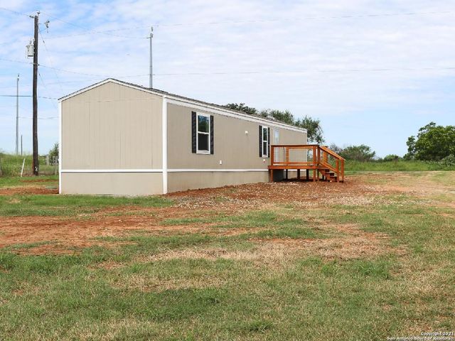 7380 Pittman, Adkins, TX 78101