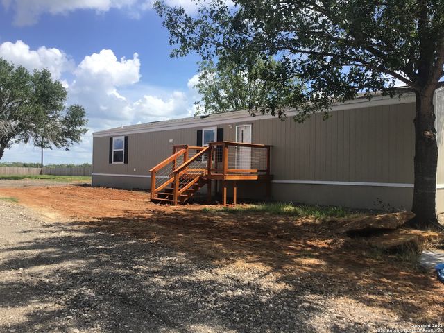 7380 Pittman, Adkins, TX 78101