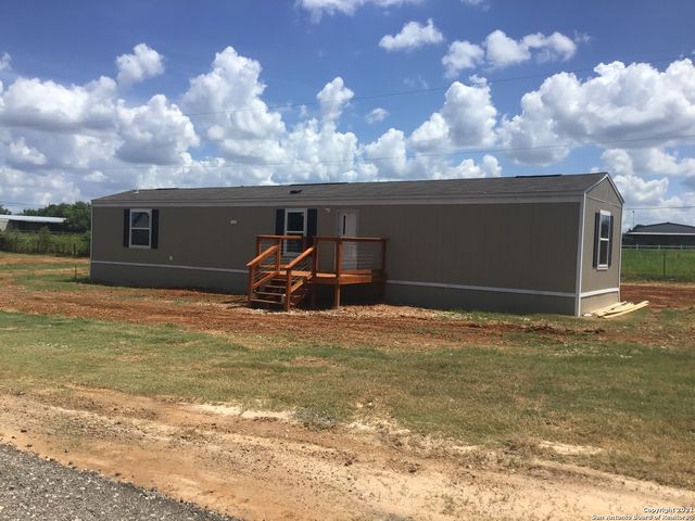 7380 Pittman, Adkins, TX 78101