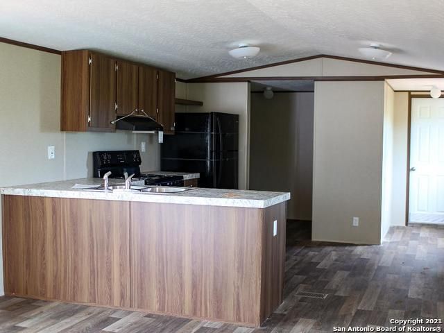 7380 Pittman, Adkins, TX 78101