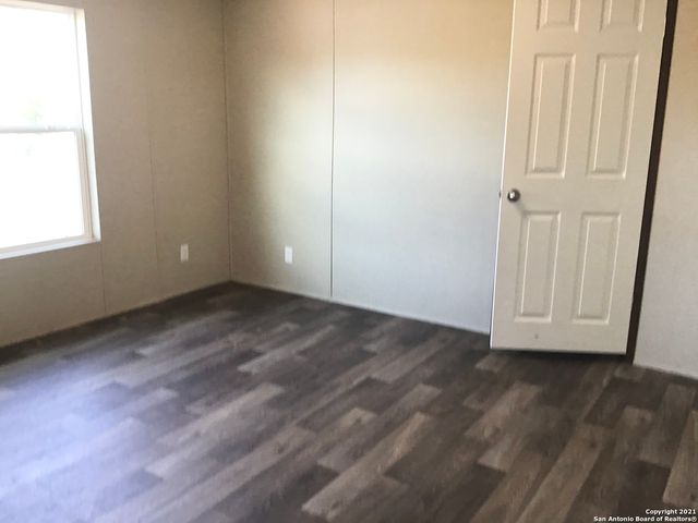 7380 Pittman, Adkins, TX 78101